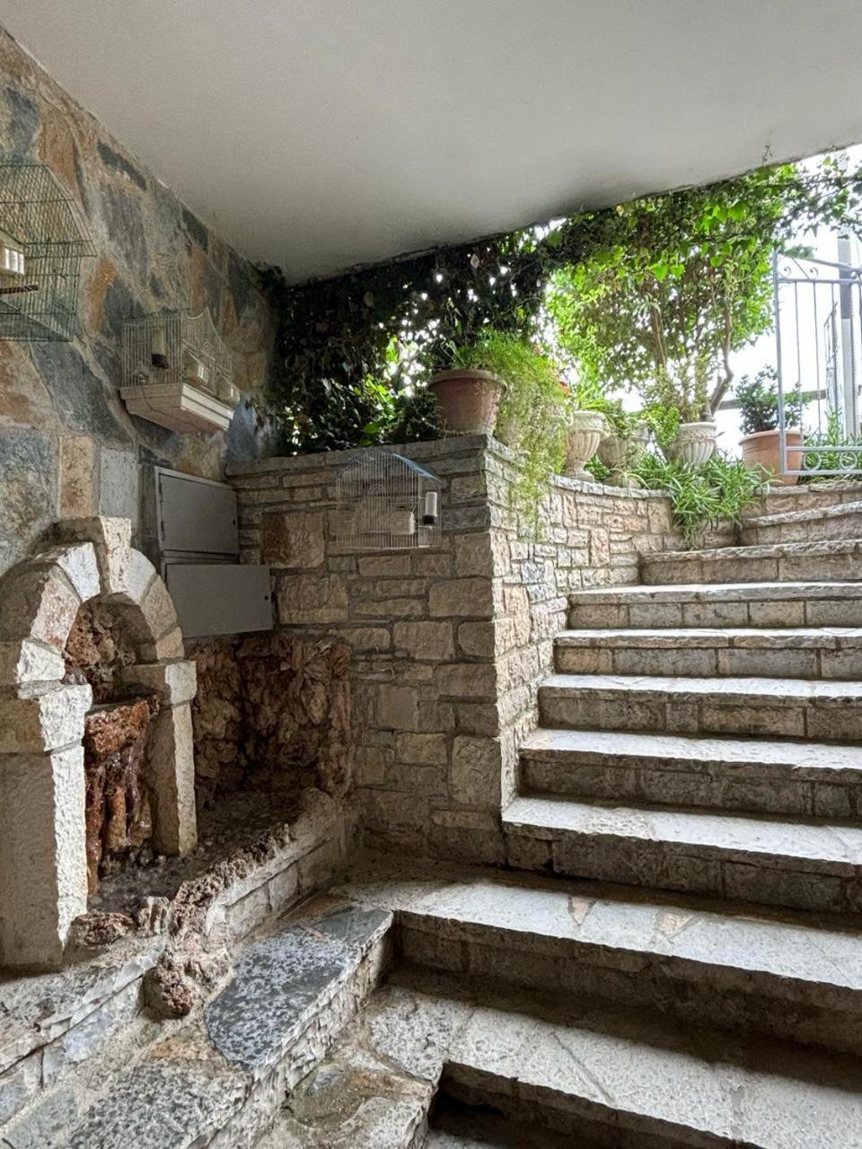 Guest House Adi Hoxha Berat Buitenkant foto