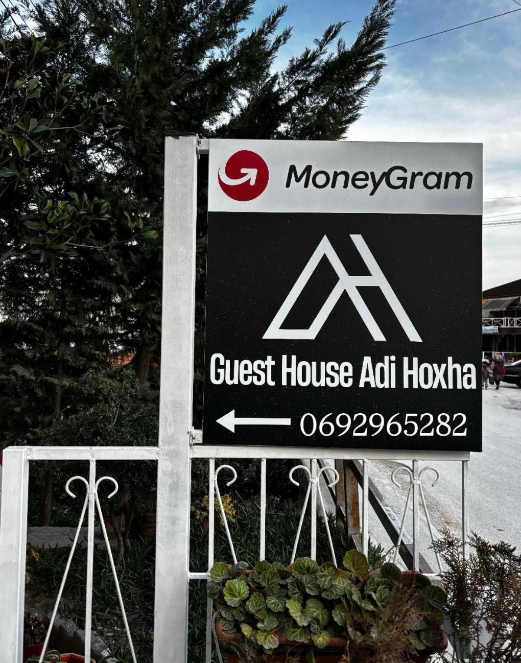 Guest House Adi Hoxha Berat Buitenkant foto